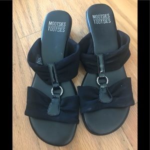 Black Woman’s sandals